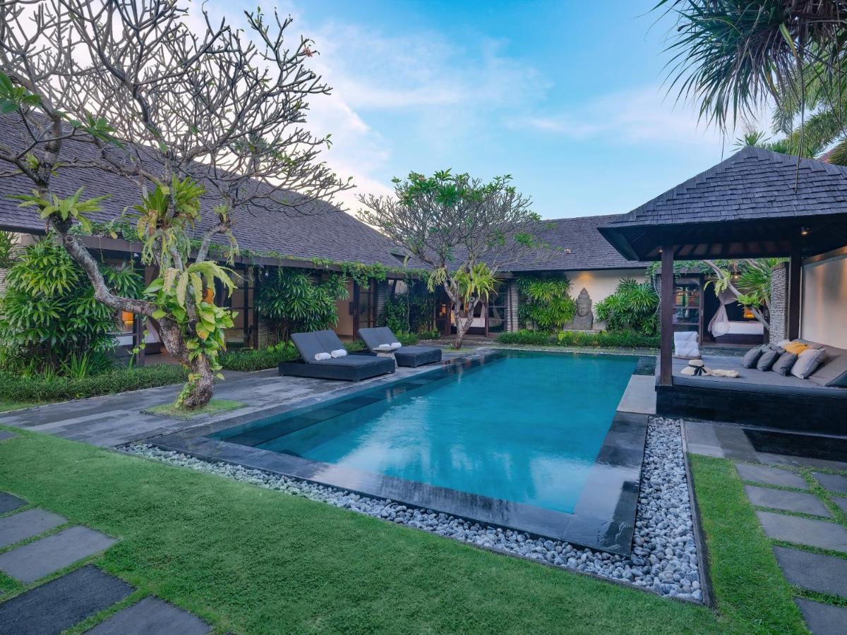 Peppers Seminyak Villa Bagian luar foto